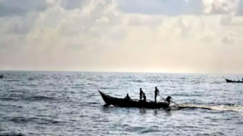 ঝড়ো আবহাওয়ায় সাগরে দুই ঘণ্টা সাঁতরে বাবার মরদেহ উদ্ধার করলেন দুই ছেলে