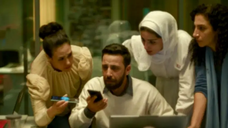 ভারতে ‘দ্য ভয়েস অফ হিন্দ রাজাব’ নিষিদ্ধ, ইরানের আত্মরক্ষার অধিকার, সেতু ভেঙে শিশু মৃত্যু