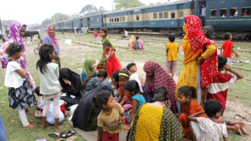 পুণ্ড্র ইউনিভার্সিটি বন্ধুসভার মেহেদি উৎসবে সুবিধাবঞ্চিত শিশুদের হাত রাঙালো