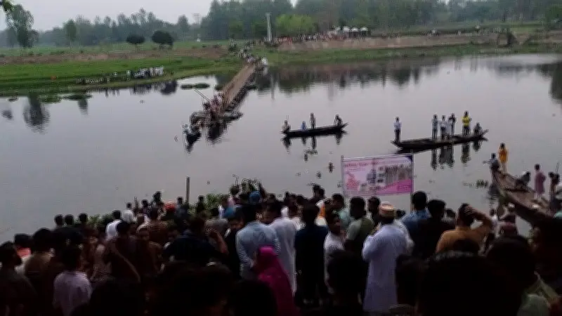 জামালপুরের দেওয়ানগঞ্জে ব্রহ্মপুত্র নদে ভাসমান সেতু ভেঙে চার শিশুর মৃত্যু, নিখোঁজ দুজন
