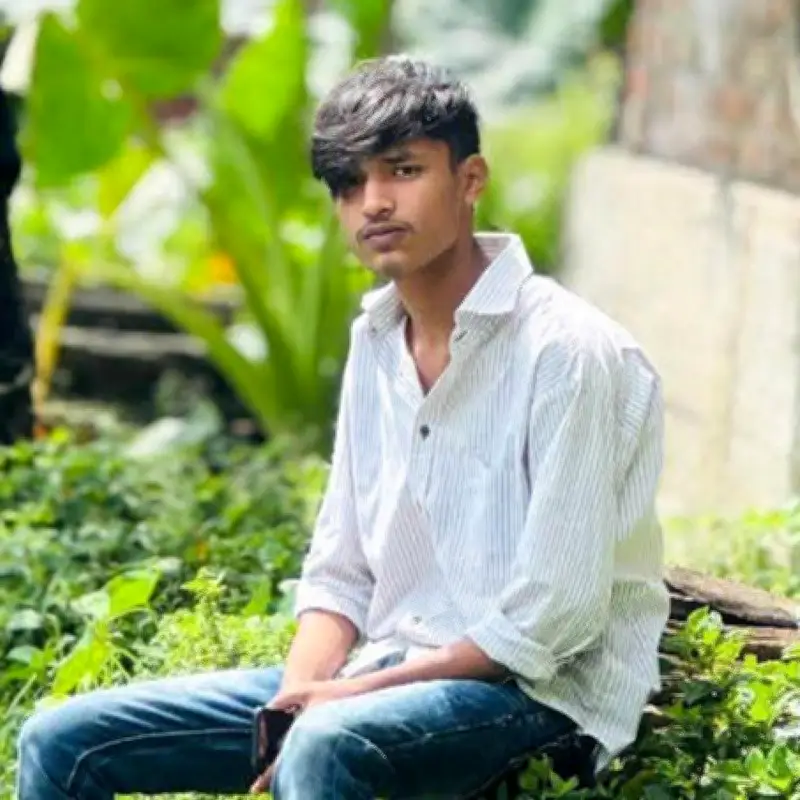 চট্টগ্রামের লোহাগাড়ায় মোটরসাইকেল দুর্ঘটনায় তরুণ নিহত, আহত আরেকজন