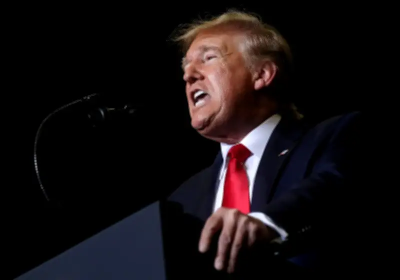 ট্রাম্পের আলটিমেটাম: ৪৮ ঘণ্টায় হরমুজ প্রণালি খুলতে হবে, নইলে ইরানের বিদ্যুৎকেন্দ্রে হামলা