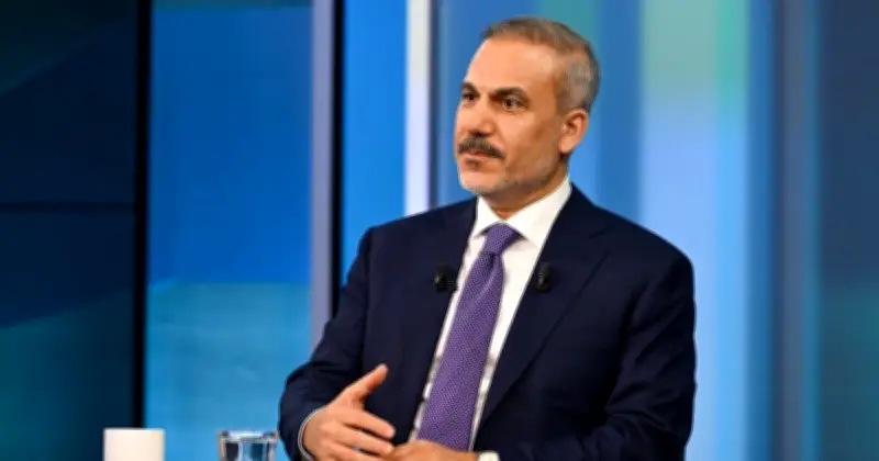 ইরানের হামলা অব্যাহত থাকলে উপসাগরীয় দেশগুলো পাল্টা ব্যবস্থা নিতে বাধ্য হতে পারে: তুরস্কের পররাষ্ট্রমন্ত্রী