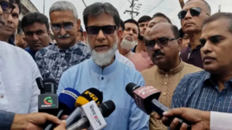 কুমিল্লা দুর্ঘটনা পর রেলগেটে প্রধানমন্ত্রীর সিদ্ধান্ত, বান্দরবানে বাস দুর্ঘটনায় আহত ৩০