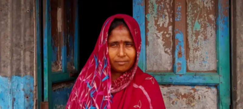 নোয়াখালীর সুবর্ণচরে ববিতা রানীর পানির সংকট: নদীভাঙন থেকে জলাবদ্ধতা