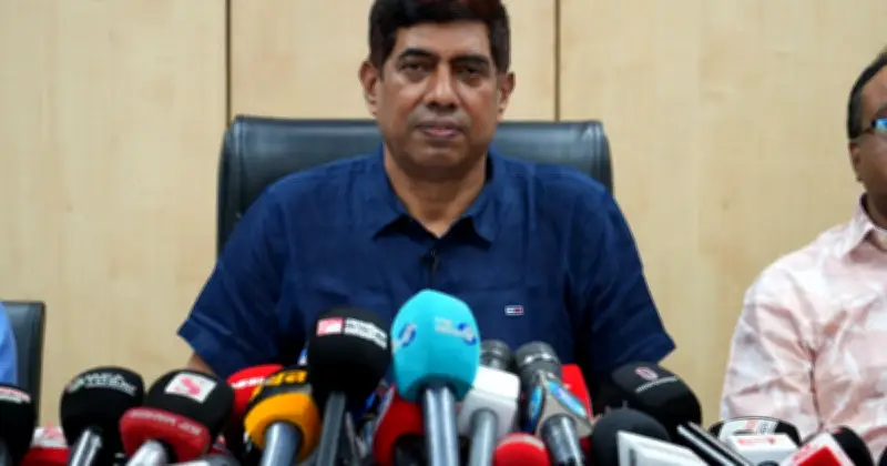 ঈদে ফাঁকা ঢাকার নিরাপত্তায় ডিবি প্রধান: টহল ও গহনা বহনে বিশেষ ব্যবস্থা