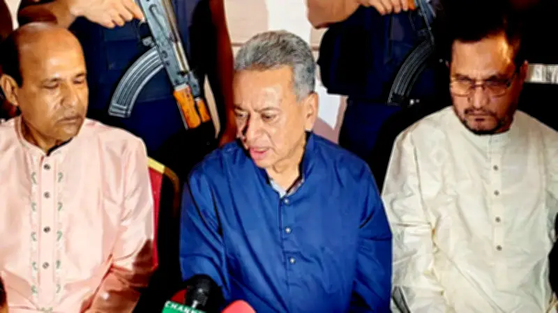 মধ্যপ্রাচ্য উত্তেজনায় অর্থনীতি রক্ষায় সরকারের পদক্ষেপ, ৭টি আন্তর্জাতিক ফ্লাইট বাতিল