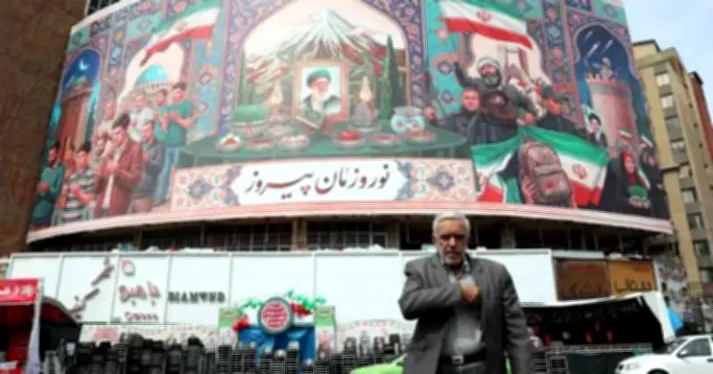 ইরানের বিদ্যুৎ কেন্দ্রে হামলার হুমকিতে মধ্যপ্রাচ্যের তেল স্থাপনা ধ্বংসের পাল্টা হুঁশিয়ারি