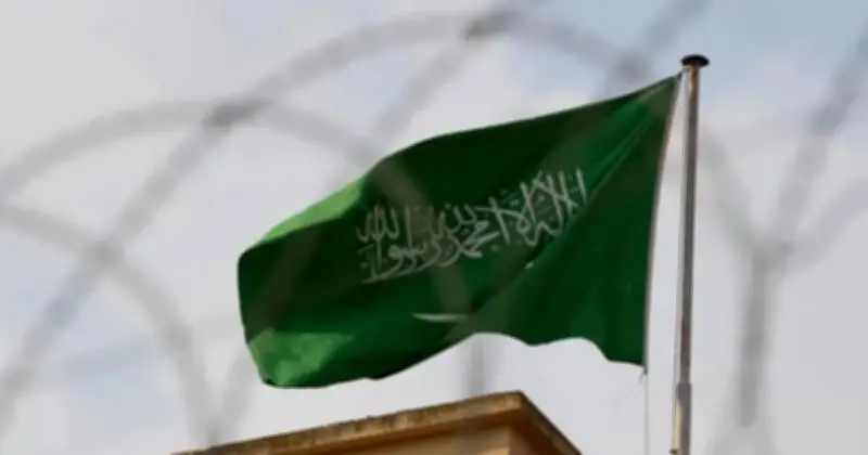 সৌদি আরব ইরানের সামরিক কর্মকর্তাদের বহিষ্কার করল, আক্রমণের তীব্র নিন্দা জানাল