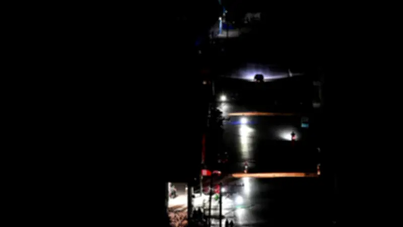 কিউবায় তৃতীয়বারের মতো দেশব্যাপী ব্ল্যাকআউট, যুক্তরাষ্ট্রের তেল অবরোধ ও জরাজীর্ণ অবকাঠামো দায়ী