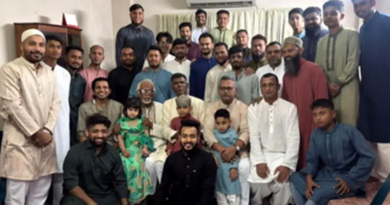 ঈদের পরদিনে কোচ ওয়াহিদুল গনির বাসায় মিলিত হন আশরাফুলসহ অঙ্কুর পরিবারের সদস্যরা