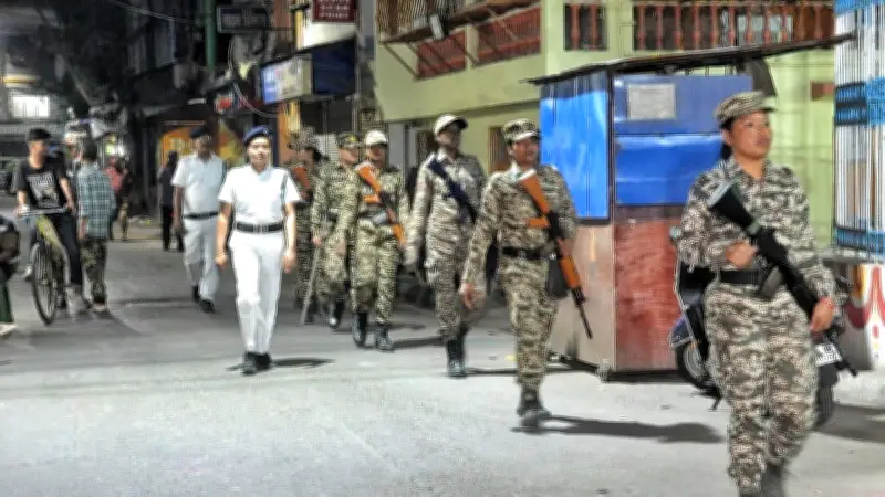 পশ্চিমবঙ্গ নির্বাচনে নজিরবিহীন নিরাপত্তা, কেন্দ্রীয় বাহিনীর ব্যাপক মোতায়েন শুরু
