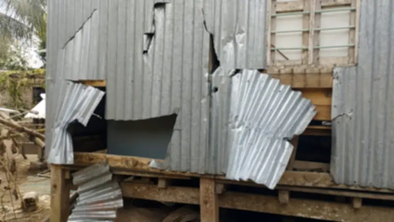 শরীয়তপুরের নড়িয়ায় আধিপত্য নিয়ে সংঘর্ষ: ২০টি ঘর ভাঙচুর, ১৫ জন আহত