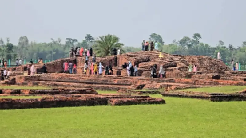 বাংলাদেশে অনলাইন শিক্ষার নতুন সম্ভাবনা: প্রযুক্তির মাধ্যমে শিক্ষার প্রসার