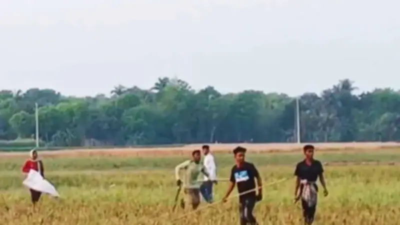 কুষ্টিয়ায় ছিপি ছোড়া সংঘর্ষে আহত ৭, লক্ষ্মীপুরে হামলায় নিহত ১, যুক্তরাষ্ট্রের ভিসা স্থগিতের কারণ