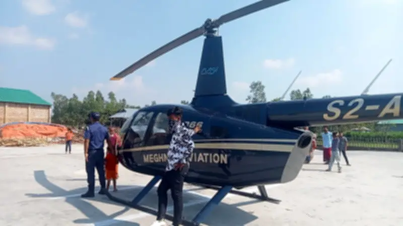 কাতার প্রবাসীর হেলিকপ্টারযোগে বিয়ে, সিলেট থেকে গাইবান্ধায় উৎসুক জনতার ভিড়