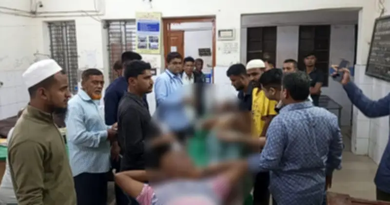 নড়াইলের কালিয়ায় আধিপত্য নিয়ে সংঘর্ষ: ২৫ জন আহত, ১৪ জন আটক