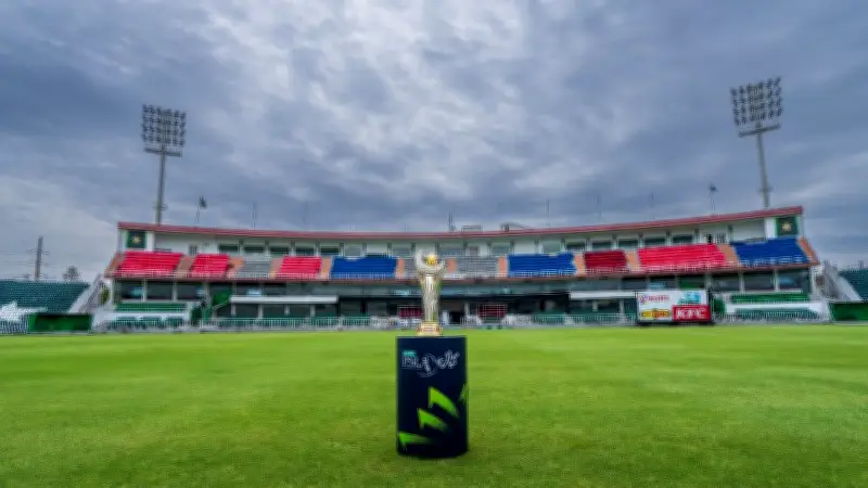 জ্বালানি সংকটে দেশ: তেলের দাম ও সরবরাহে চাপ, নাটোরে ট্রাক দুর্ঘটনায় ৩ নিহত