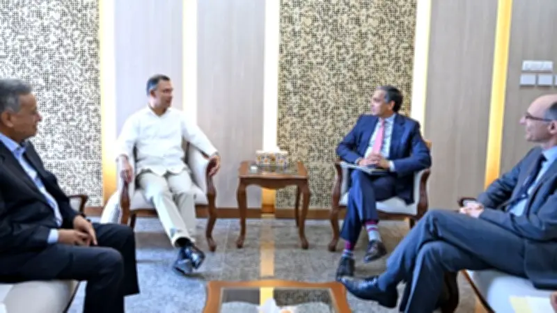 জ্বালানি নিরাপত্তা নিয়ে যুক্তরাষ্ট্র-ভারত আলোচনা, গ্যাসবাহী ট্যাঙ্কার উত্তেজনায় হরমুজ পাড়ি