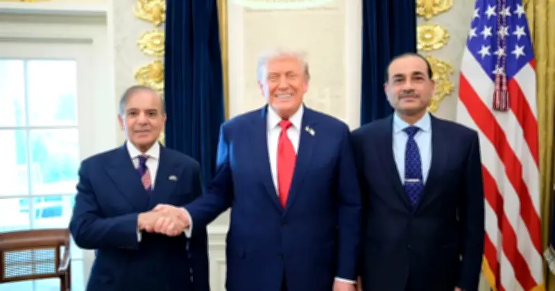 ইসরায়েল-ইরান উত্তেজনায় মধ্যস্থতাকারী হিসেবে পাকিস্তানের নাম, ট্রাম্পের দাবির পর আলোচনা