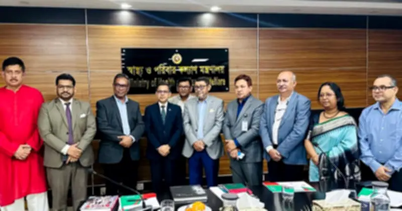 বাংলাদেশ-ভারত স্বাস্থ্য সহযোগিতা জোরদার: উচ্চ পর্যায়ের বৈঠকে চিকিৎসা গবেষণা ও ডিজিটাল স্বাস্থ্য আলোচিত