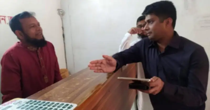 বোয়ালমারীতে গোল্ডেন লাইন পরিবহনের কাউন্টারে ২০ হাজার টাকা জরিমানা