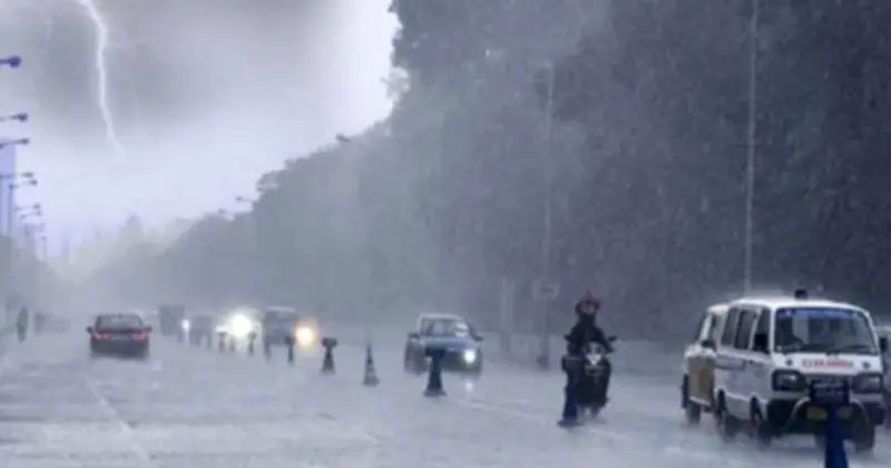 আবহাওয়া অধিদপ্তরের সতর্কতা: ঢাকাসহ ৬ বিভাগে ঝড়ো হাওয়া ও বজ্রবৃষ্টির সম্ভাবনা