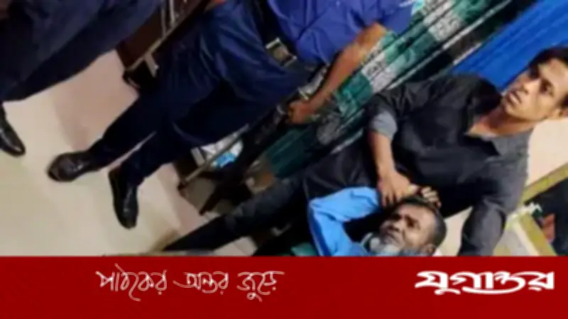 লক্ষ্মীপুরে বিএনপি কার্যালয়ের সামনে গোলাগুলি: পথচারীসহ আহত দুইজন