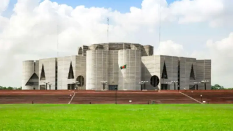 বিশেষ কমিটির বৈঠক শুরু, কুমিল্লায় কুস্তি খেলায় মৃত্যু ও ফেনীতে ছাত্রদল নেতা বহিষ্কার