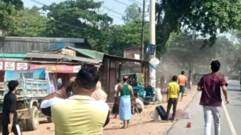 চট্টগ্রামে অটোরিকশা-মাইক্রোবাস সংঘর্ষে নিহত ২, নীলফামারীতে ট্রেনে বৃদ্ধের মৃত্যু