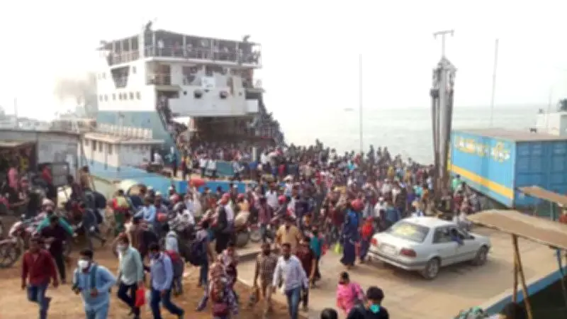 ঈদ পরবর্তী যাত্রী চাপ, শিরিনের শুটিং পোশাকের গন্তব্য ও সাতক্ষীরায় বধ্যভূমিতে শ্রদ্ধা