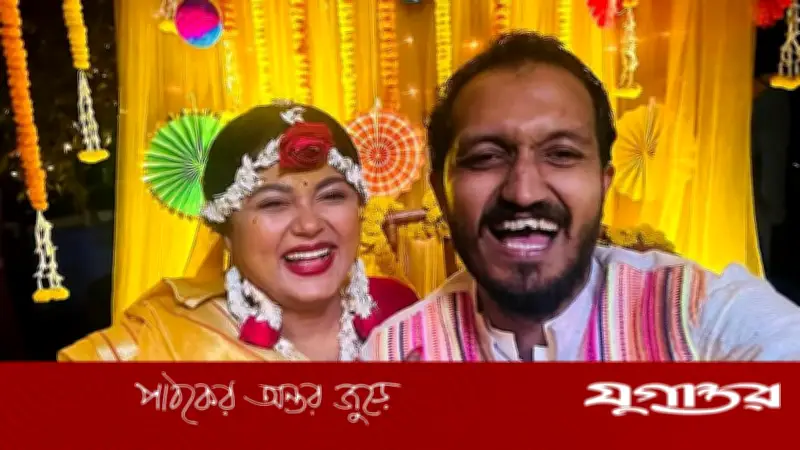 অভিনেত্রী মৌসুমী হামিদের সংসার ভাঙল, পরকীয়ার অভিযোগে বিচ্ছেদ