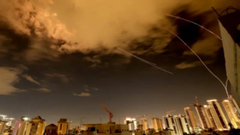 ইরানের যুদ্ধবিরতির পাঁচ শর্ত, গ্রামীণ অর্থনীতিতে খাল খননের গতি, চট্টগ্রামে জমি উদ্ধার