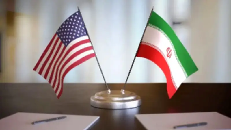 ট্রাম্পের শান্তি পরিকল্পনা ও দৌলতপুরে প্রধানমন্ত্রীর অনুদান বিতরণের খবর