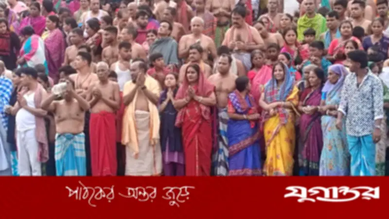 লাখো ভক্তের পদচারণায় মুখরিত লাঙ্গলবন্দ, মহাষ্টমী পুণ্যস্নানে উৎসবমুখর পরিবেশ