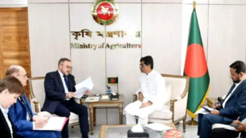 বাংলাদেশের সঙ্গে কৃষি সহযোগিতা সম্প্রসারণে আগ্রহী রাশিয়া, ঢাবি ক্যাম্পাসে বিদ্যুৎস্পৃষ্টে কুকুরের মৃত্যু