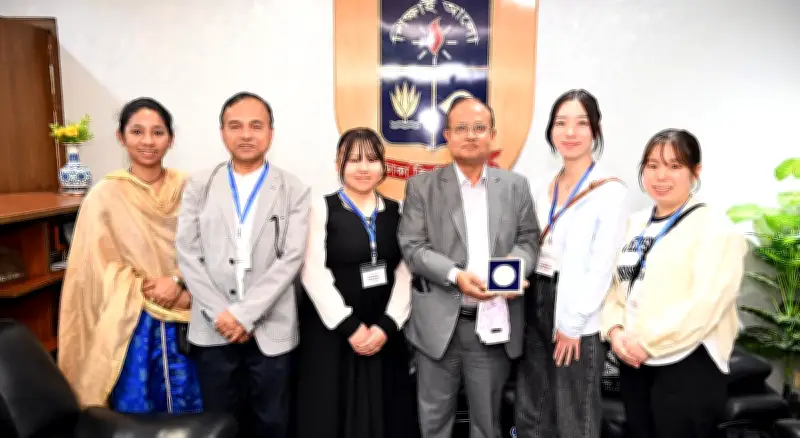 ঢাকা বিশ্ববিদ্যালয় ও হিরোশিমা বিশ্ববিদ্যালয়ের মধ্যে যৌথ সহযোগিতার সম্ভাবনা নিয়ে বৈঠক