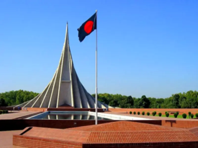 ৫৬তম মহান স্বাধীনতা দিবস: রক্ত, বেদনা ও সাহসের ইতিহাস স্মরণে জাতি