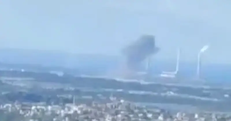 ইরানের ক্ষেপণাস্ত্র হামলায় ইসরায়েলের বৃহৎ বিদ্যুৎকেন্দ্র, ধোঁয়ার কুণ্ডলী উঠেছে