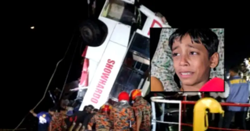 পদ্মায় বাস দুর্ঘটনা: মায়ের সাহসে বেঁচে গেল আট বছরের আলিফ
