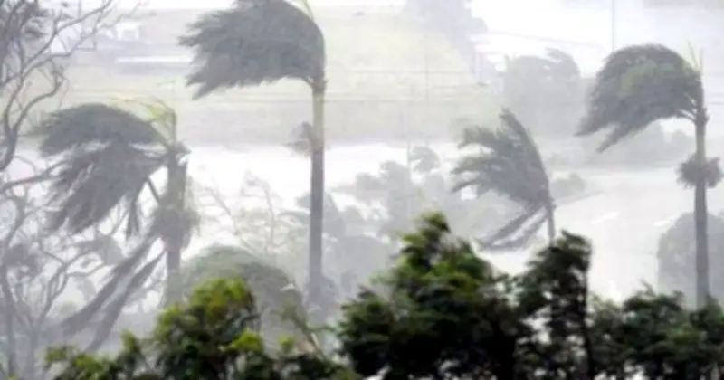 সাত জেলায় ঝড়-বৃষ্টির পূর্বাভাস, নদীবন্দরে ১ নম্বর সতর্ক সংকেত