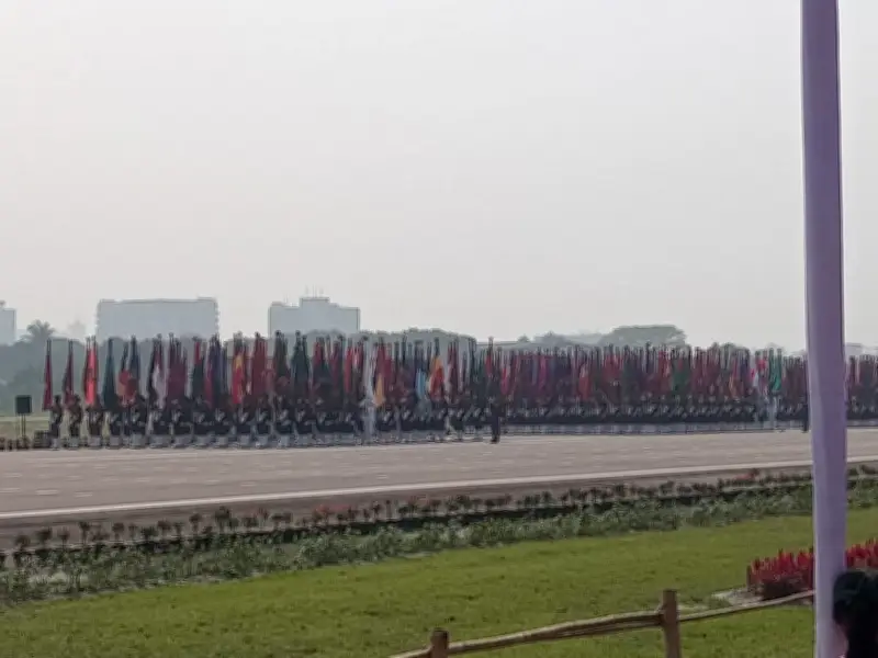 মহান স্বাধীনতা দিবসে জাতীয় প্যারেড স্কয়ারে শুরু হলো কুচকাওয়াজ ও ফ্লাই পাস্ট