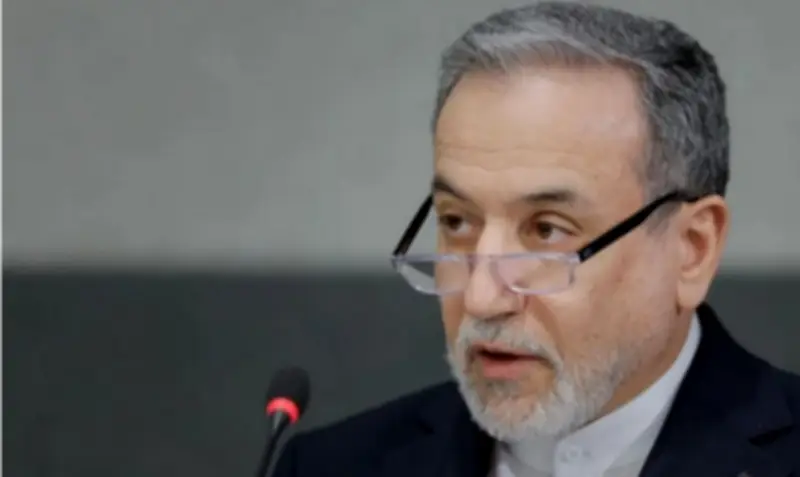 বাংলাদেশে অনলাইন শিক্ষার ভবিষ্যৎ: চ্যালেঞ্জ ও সম্ভাবনা নিয়ে বিশেষজ্ঞদের মতামত