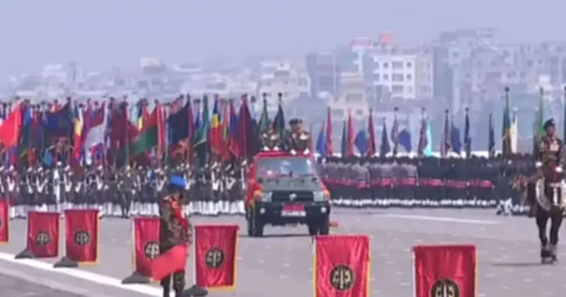 স্বাধীনতা দিবসে তেজগাঁওয়ে বর্ণাঢ্য কুচকাওয়াজ শুরু, ১৮ বছর পর পুনরায় জাতীয় কুচকাওয়াজ