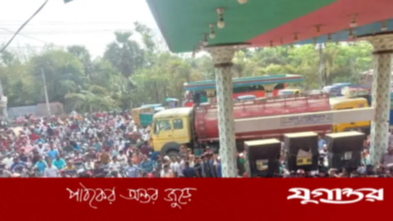 সাতক্ষীরায় মোটরসাইকেলের তেল নিতে ডিসির স্বাক্ষরযুক্ত ফুয়েল কার্ড বাধ্যতামূলক