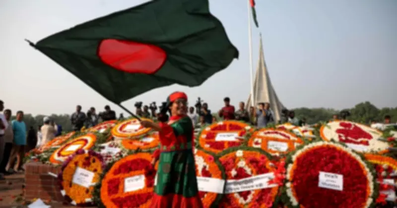 স্বাধীনতা দিবসে জাতীয় স্মৃতিসৌধে ফুলেল শ্রদ্ধা, সর্বস্তরের মানুষের উপস্থিতি