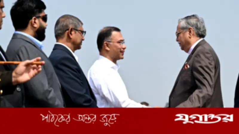 দীর্ঘ ১৮ বছর পর জাতীয় প্যারেড স্কয়ারে বর্ণাঢ্য স্বাধীনতা দিবস কুচকাওয়াজ অনুষ্ঠিত