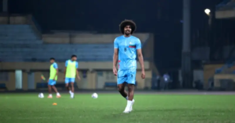 প্রীতি ম্যাচে ভিয়েতনামের বিপক্ষে বাংলাদেশ ফুটবল দল: হামজা চৌধুরী একাদশে