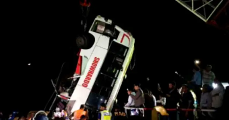 দৌলতদিয়া বাসডুবি: নিহতদের পরিবারকে ১ কোটি টাকা ক্ষতিপূরণের দাবিতে লিগ্যাল নোটিশ