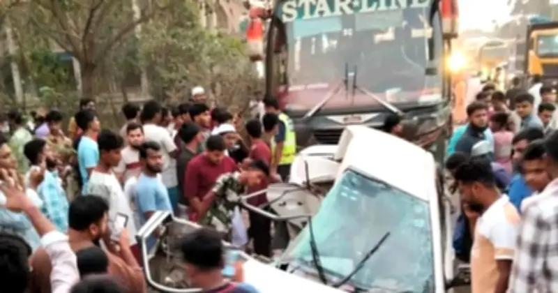 কুমিল্লার বুড়িচংয়ে বাস-কার সংঘর্ষে ৪ নিহত, গুরুতর আহত ২